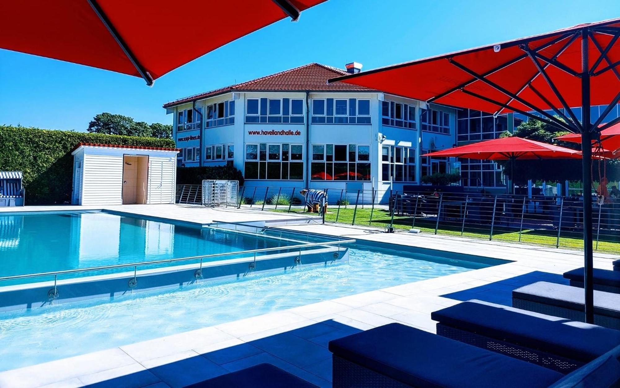 Havellandhalle Resort - Hotel, Sport Und Wellness Seeburg  Exteriör bild