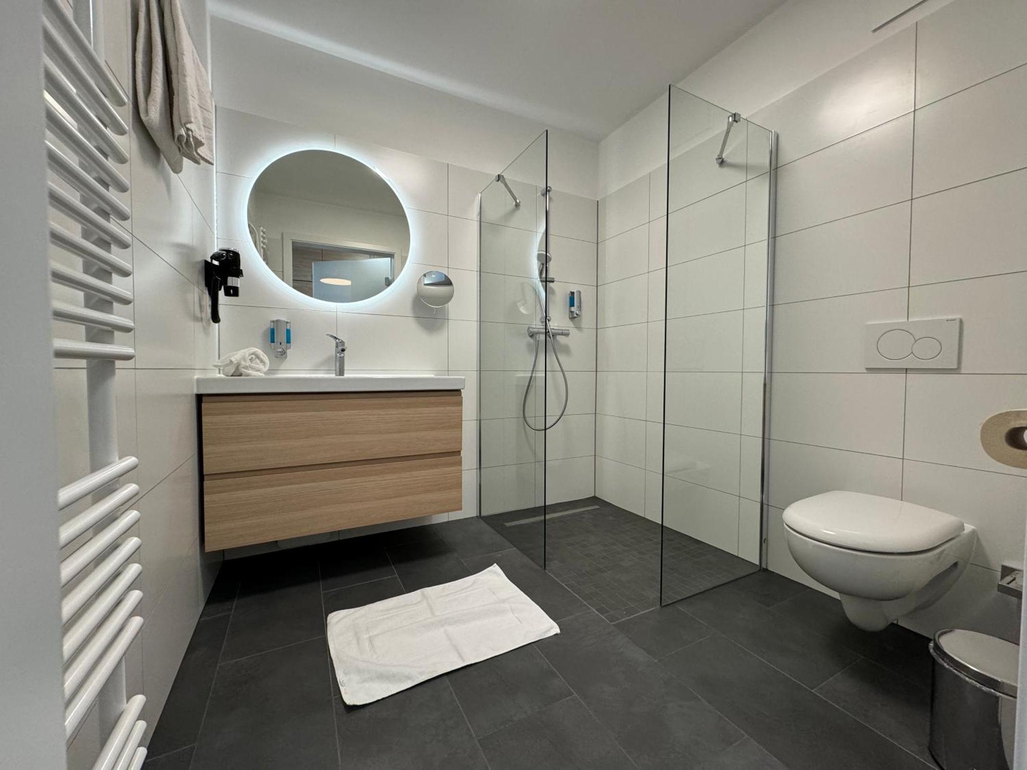 Havellandhalle Resort - Hotel, Sport Und Wellness Seeburg  Exteriör bild